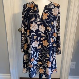 Pretty, Flowy Summer Dress/coverup. Size small.